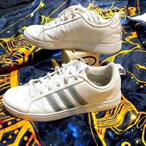 Adidas classic size 6